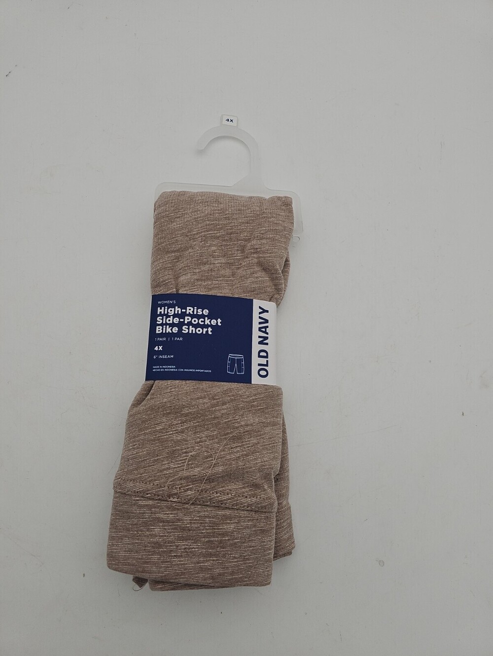NWT Old Navy Plus 4X High Waisted Bike Shorts 6" Inseam Side Pockets Taupe Beige